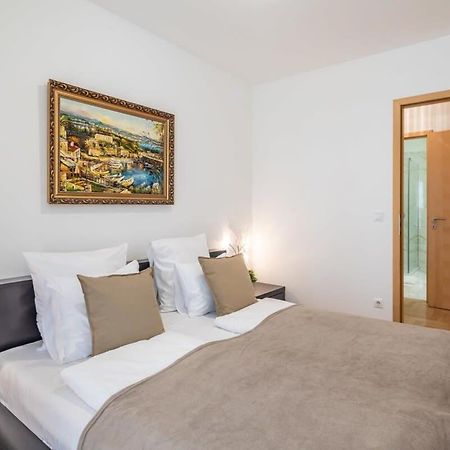 בודפשט Homey Apartment With Ac And Balcony מראה חיצוני תמונה