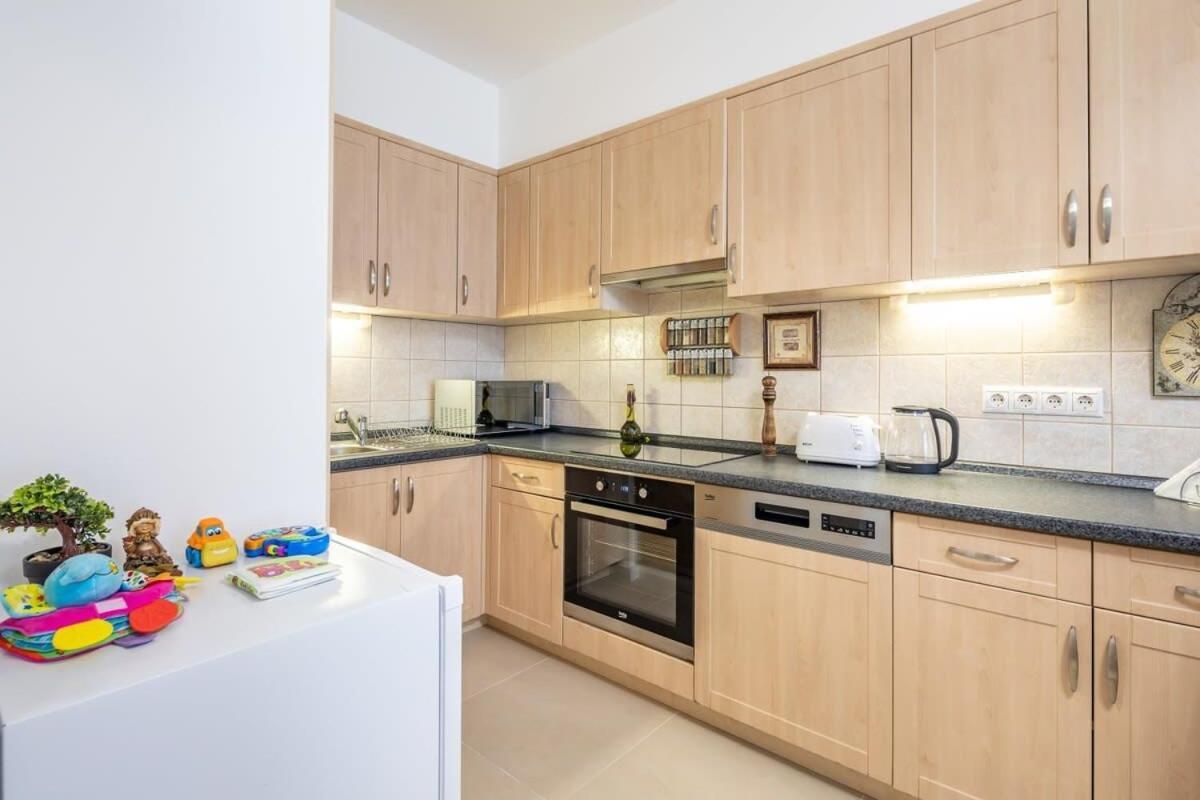 בודפשט Homey Apartment With Ac And Balcony מראה חיצוני תמונה